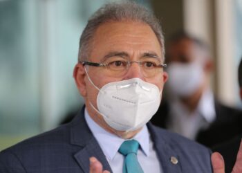 Opas vai auxiliar Brasil na compra de medicamentos para intubação