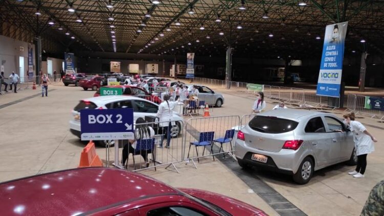 Ao estender horário, Prefeitura conseguiu vacinar 4,2 mil contra a Covid-19 na Capital