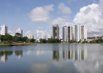 Terça-feira típica de outono com manhã fresca e tarde com temperaturas elevadas