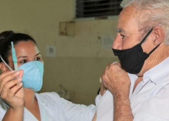 Hoje a vacinação contra a Covid-19 na Capital segue até às 17h nos pontos específicos