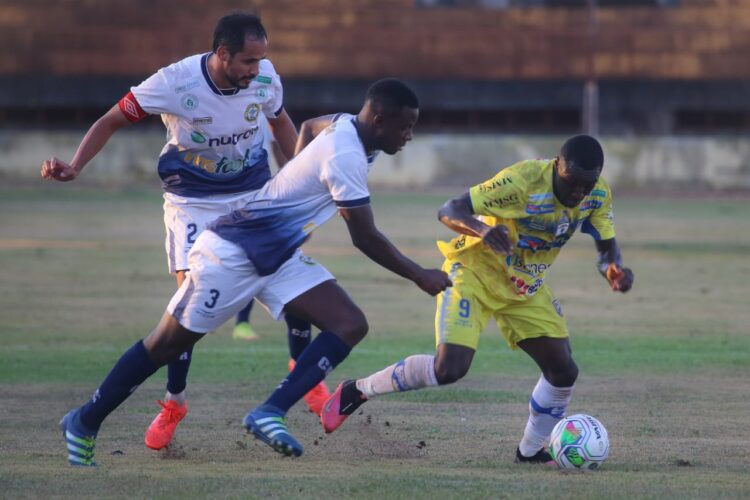 Comerário 195 fica no 1 a 1; Dourados e Costa Rica não saem do zero