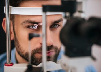 Glaucoma atinge cerca de 3 milhões de brasileiros, explica oftalmologista
