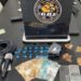 Traficante de 26 anos é preso com cocaína em casa no Bairro Mario Cóvas