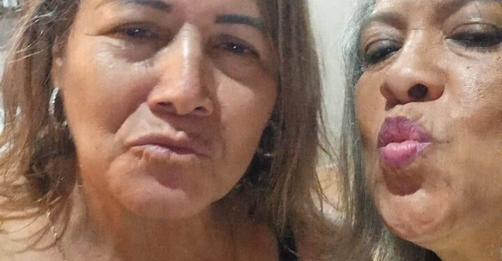 Família faz própria versão do “Lar Doce Lar” e reforma casa de irmã aniversariante