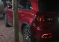 Mitsubishi roubada por trio armado é recuperado pela polícia com 2 mulheres