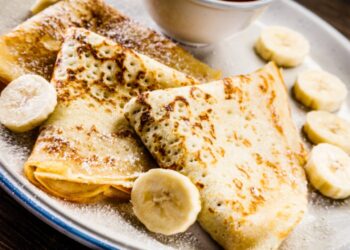 Aprenda a como fazer uma Crepioca fit de banana, aveia e mel