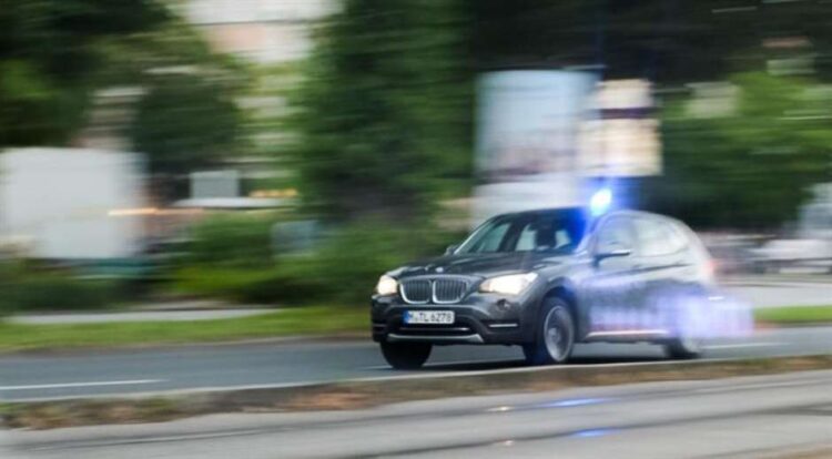 Jovem sofre assalto e tem BMW levada por travesti e comparsa na Capital