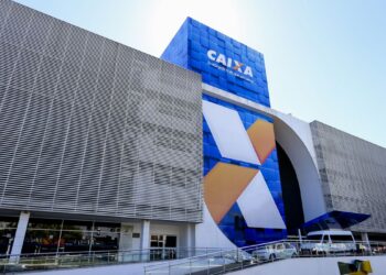 Caixa paga hoje auxílio emergencial a nascidos em março