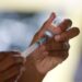 Brasil registra 16,5 milhões de casos e 462,7 mil mortes por covid-19