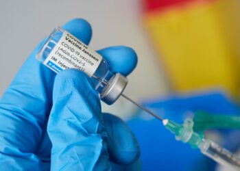 Governo usou só 30% da verba destinada à compra de vacinas da Covid-19