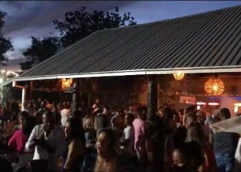 Câmara de Dirigentes Lojistas repudia aglomerações em bares durante o fim de semana