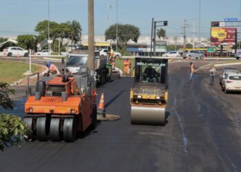 Prefeitura faz recapeamento da Avenida Capibaribe: ligação da Júlio de Castilhos com a Duque de Caxias