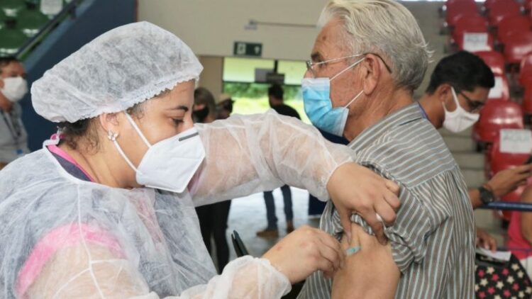 População não procura e vacina contra a Gripe está de sobra em 30 unidades na Capital