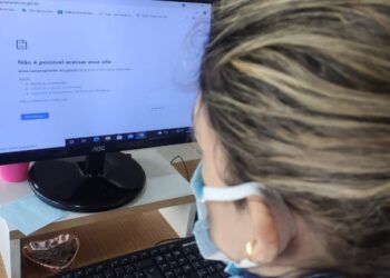 Instabilidade no sistema suspende vacinação em 10 unidades de saúde da Capital