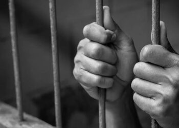 Em Aquidauana, mulher é presa por maus tratos contra filhos de 5 e 6 anos