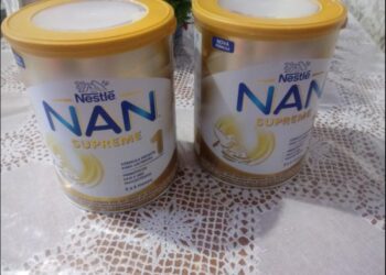 Sem emprego, mãe pede leite Nan para bebê doente, alimentos e cobertores na Capital