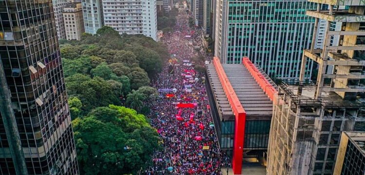 Contra Bolsonaro, milhões devem ir às ruas em 24 de julho