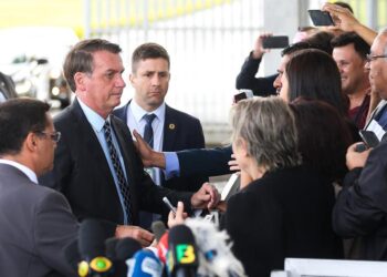Bolsonaro diz que irá apresentar ‘provas de fraude’ eleitoral na ‘semana que vem’