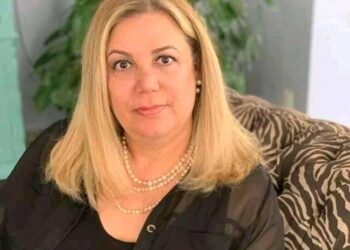 “Loira poderosa” oferece empréstimos altos na internet e acende o alerta de crime cibernético