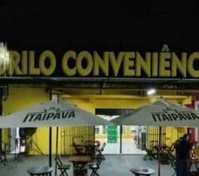Mal entendido entre motoentregador e conveniência causa polêmica e para na internet