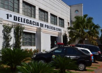 Polícia prende jovem que pichou ameaça em muro de agente penitenciário de MS