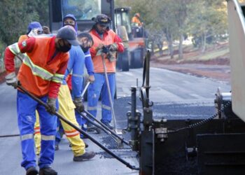 Investimentos do Governo de MS em infraestrutura impulsionam vagas na construção civil