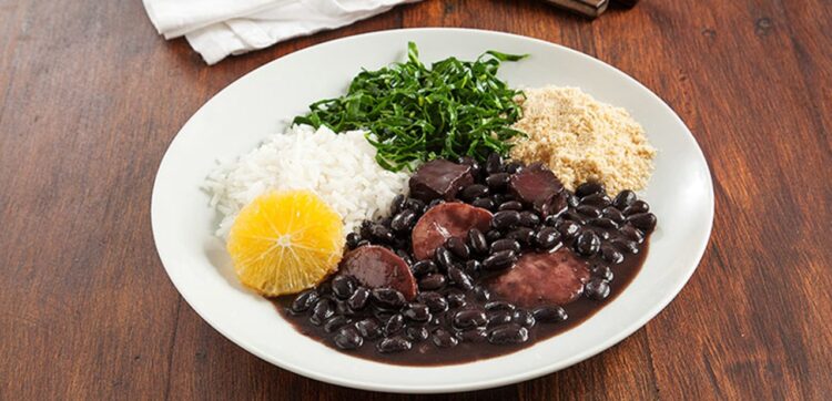 Feijoada ganha opções saudáveis e saborosas com mais nutrientes