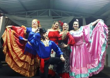 Companhia de dança realiza espetáculo sobre espiritualidade e cultura cigana