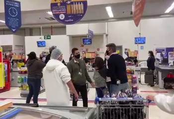 Surto de mulher gritando políticos em supermercado da Capital ainda é mistério neste sábado