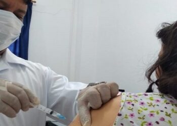 Em três dias, mais de 54 mil pessoas foram imunizadas na fronteira com a vacina da Janssen