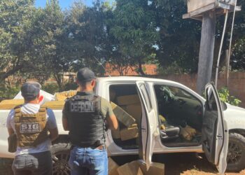 Caminhonete Hillux roubada em SP é recuperada com 1 tonelada de drogas e traficantes presos