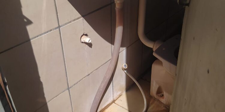 Ladrões não “perdoam” nem igreja e roubam torneiras da Comunidade Sagrado Coração de Jesus