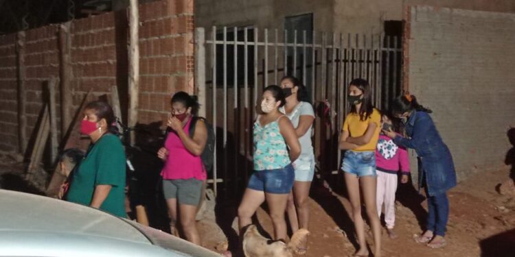 Grupo Anjos da Luz recebe doações e confecciona marmitas para comunidades carentes da Capital