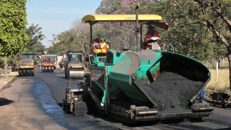 Ao todo, 10 ruas da Região do Prosa recebem nova frente de recapeamento por parte da Prefeitura