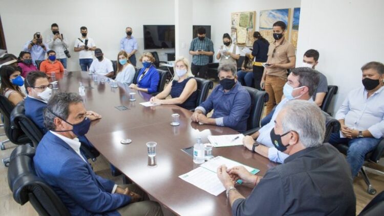 Prefeitura junto com Governo garante casas para famílias da antiga Cidade de Deus
