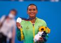 Rebeca Andrade fatura prata, 1ª medalha na ginástica feminina do país