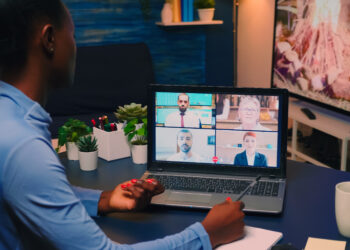 Curso sobre redes sociais orienta quem busca conhecimento e consolidação da imagem na internet