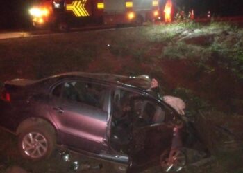 Homem morre, após cair com carro violentamente em valeta na BR-262