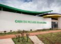 Mesmo com filho em casa e medida protetiva, homem invade e estupra a ex-esposa na Capital
