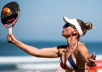 Bolsista do Governo de MS disputa circuito nacional de beach tennis na Bahia