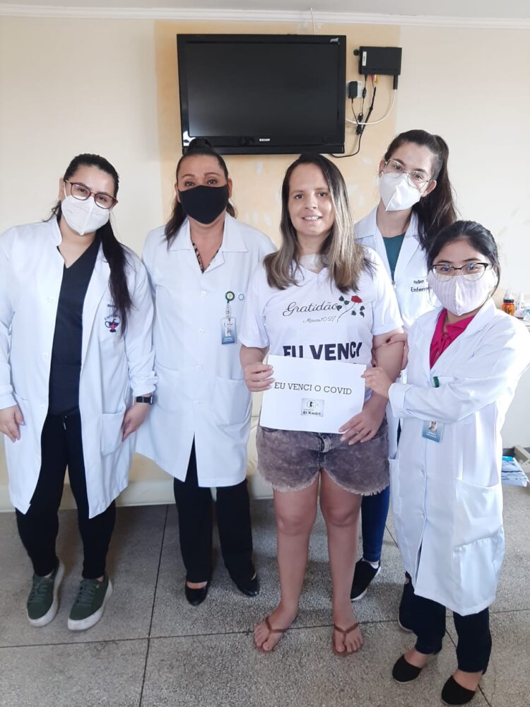 Após meses, Erika Santana que deu a luz a gêmeos durante entubação recebe alta em Campo Grande