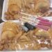Cliente pede sushi e além da demora, recebe pastel e peixe frito junto com hashis