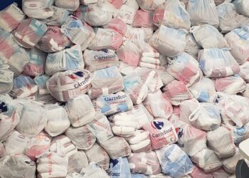 Projeto recebe mais de 5 toneladas de alimentos não perecíveis de shopping da Capital