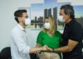 Prefeito da Capital recebe vacinador vítima de homofobia e repudia ato da cidadã autora