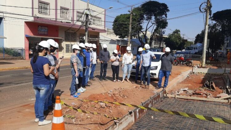 Grupo de Educação Ambiental faz visita técnica às obras do Reviva Campo Grande