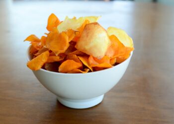 Aprenda a fazer uma receita saudável de Chips de Batata Doce