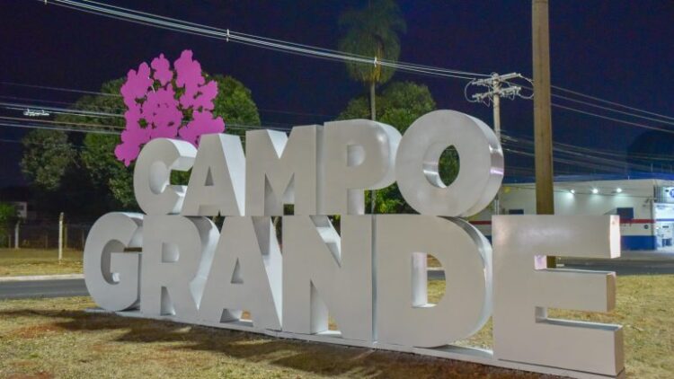 Queridinhos nas redes sociais, letreiros agora dão boas-vindas a quem chega em CG