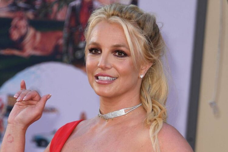 Pai de Britney Spears pede o fim da tutela da cantora após 13 anos