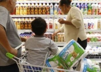 Consumo das famílias cresce 4,84% em julho, aponta a Associação de Supermercados