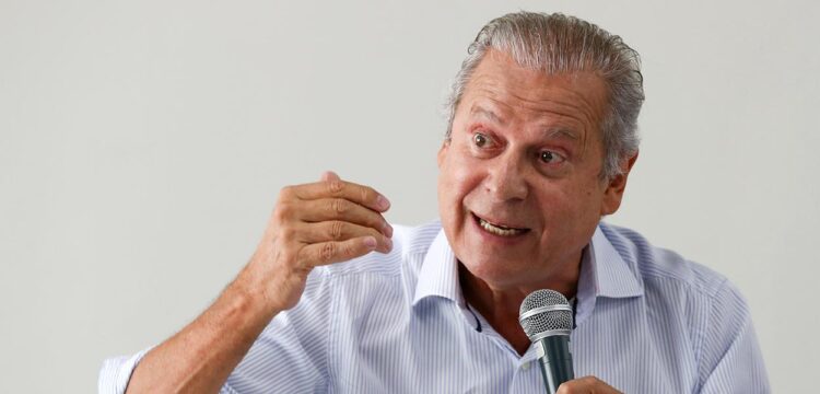 “Bolsonaro acabou”, diz José Dirceu